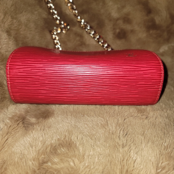 Louis Vuitton Epi Dauphine Jaune Red Clutch Toiletry Crossbody Bag Authentic - Picture 13 of 16